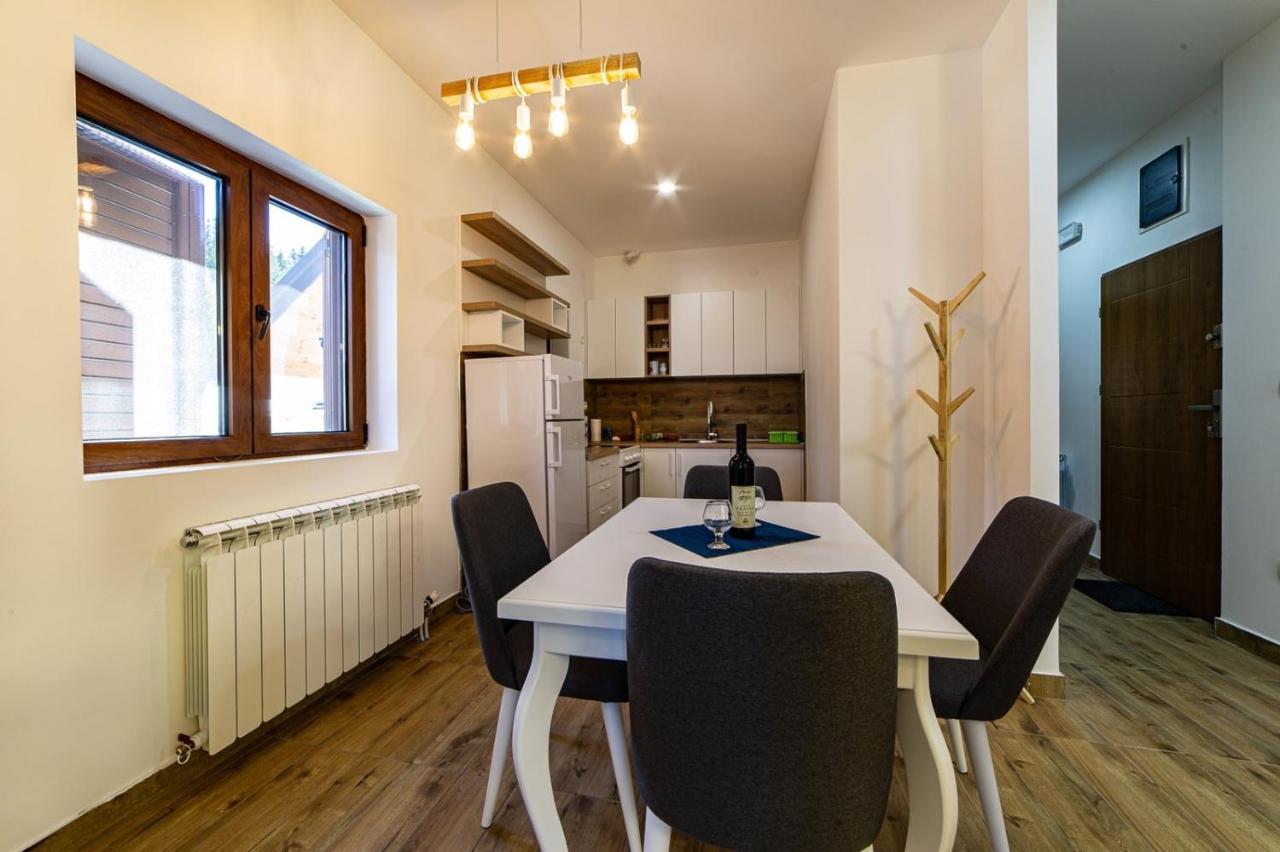 Turisticki Apartmani “Kraljeva Stolica” Žabljak Exterior foto